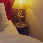 Dom Pod Tybetka Bed and breakfast